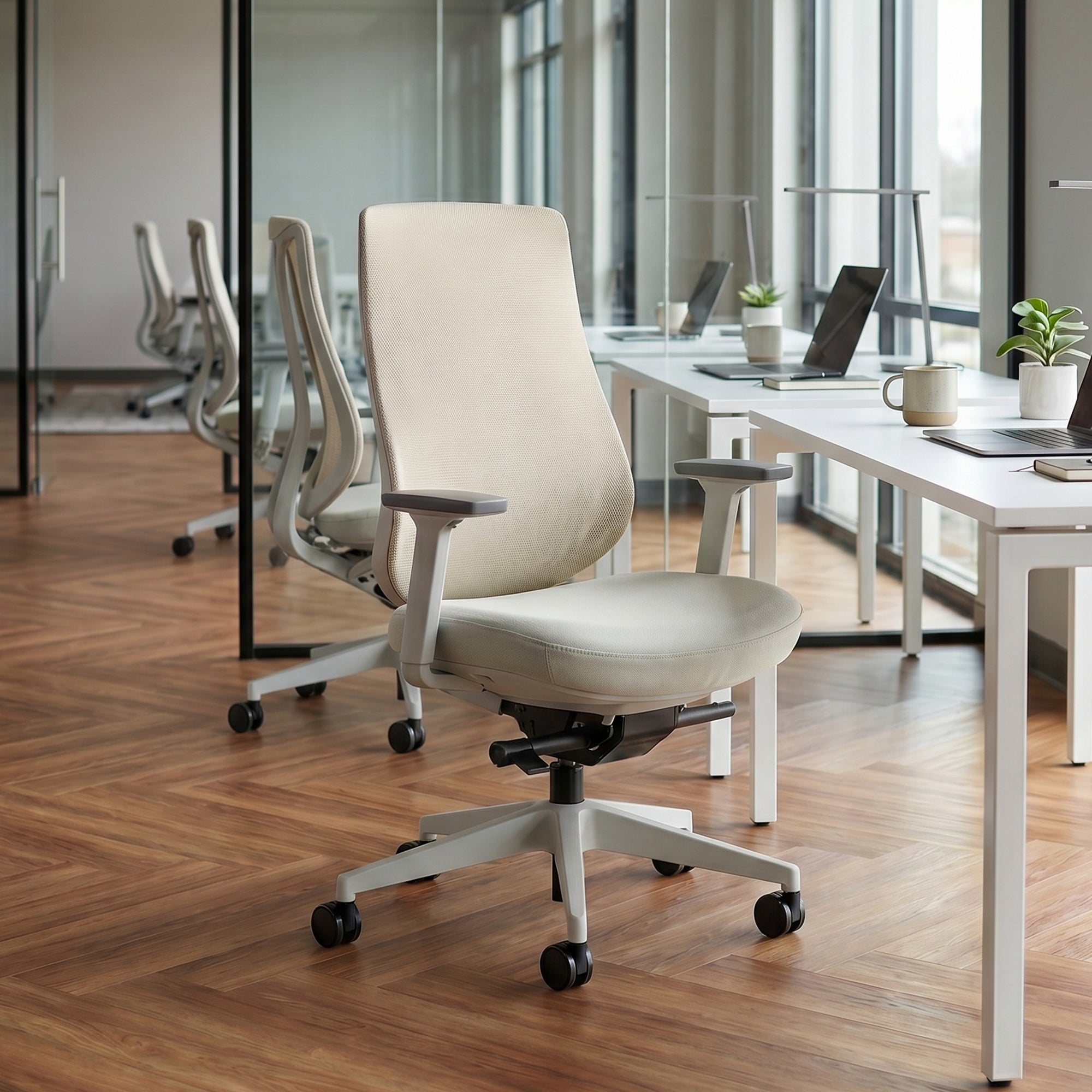 Lira, Ergonomic Office Chair