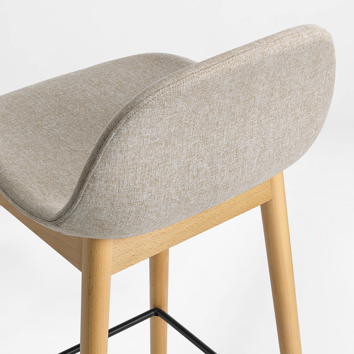 Eureka Ergonomic Perchamp beige backrest and oak-leg joinery