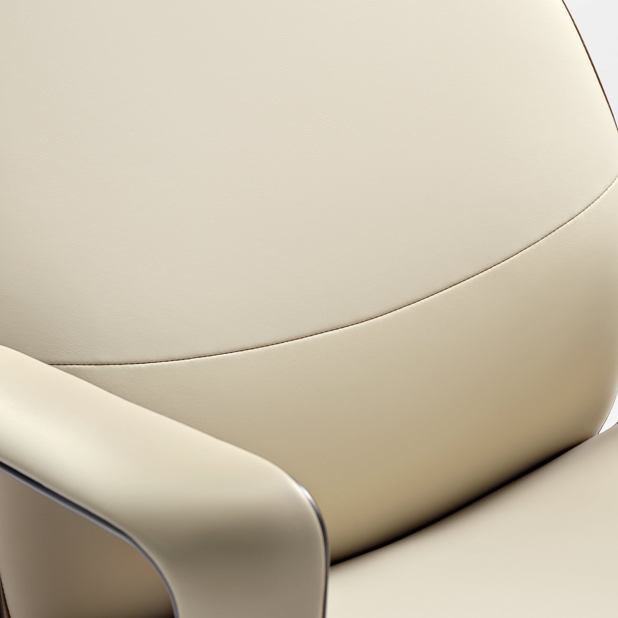 Alto Executive Office Chair Silicone Leather and Comfortable Cushions
