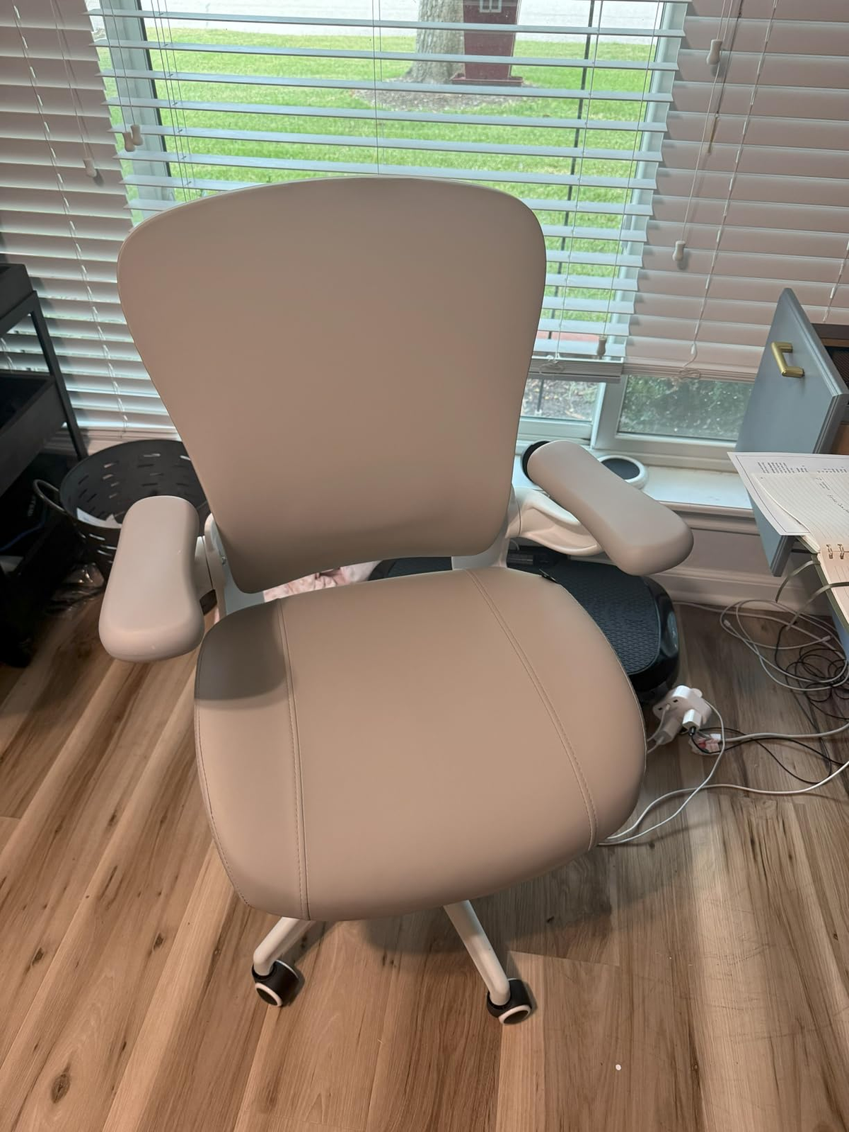 Eureka Ergonomic Business