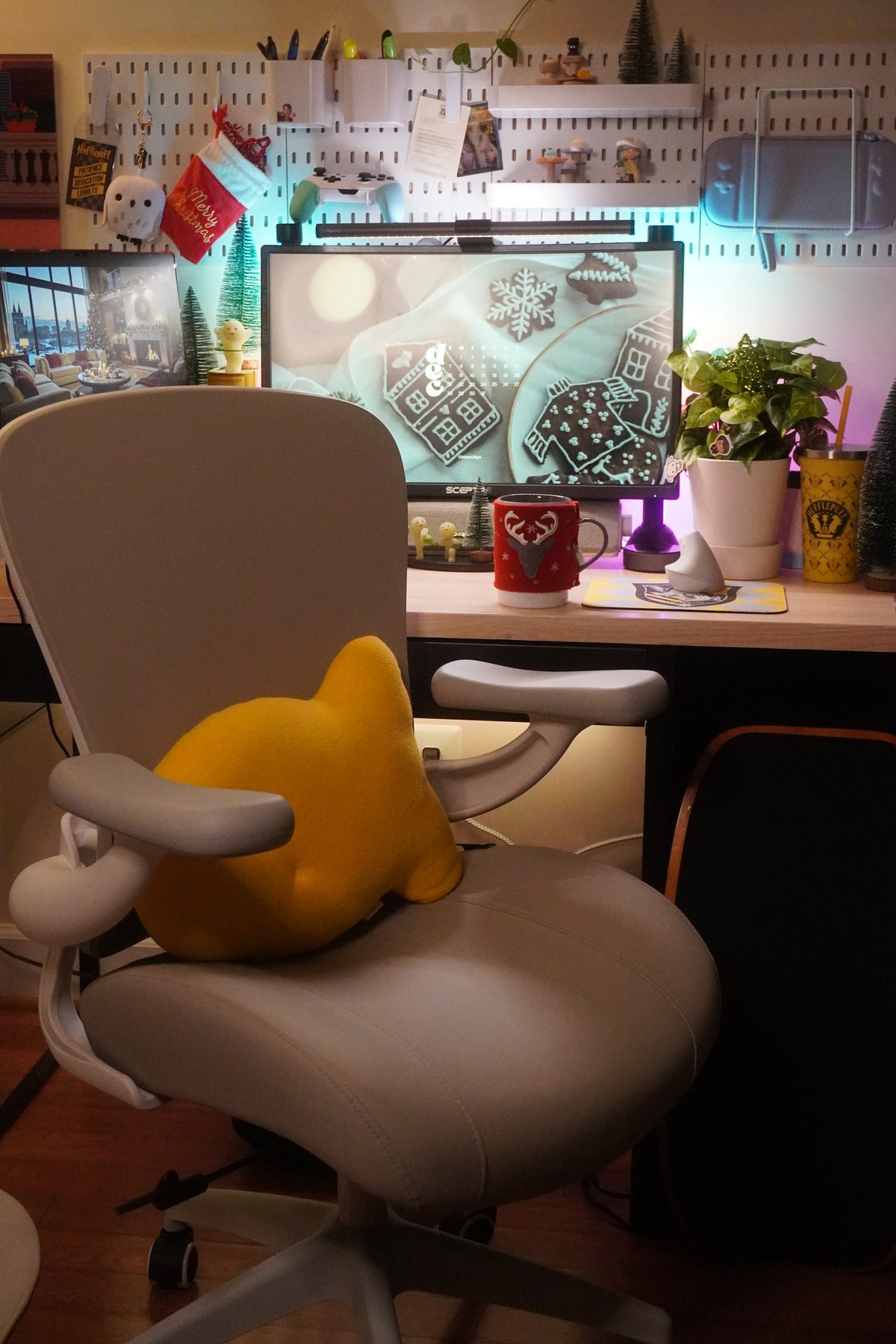 Eureka Ergonomic Business