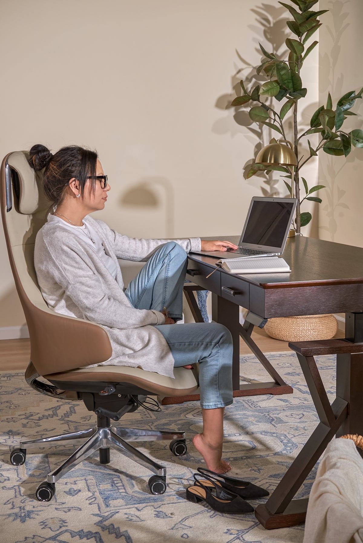 Eureka Ergonomic Business