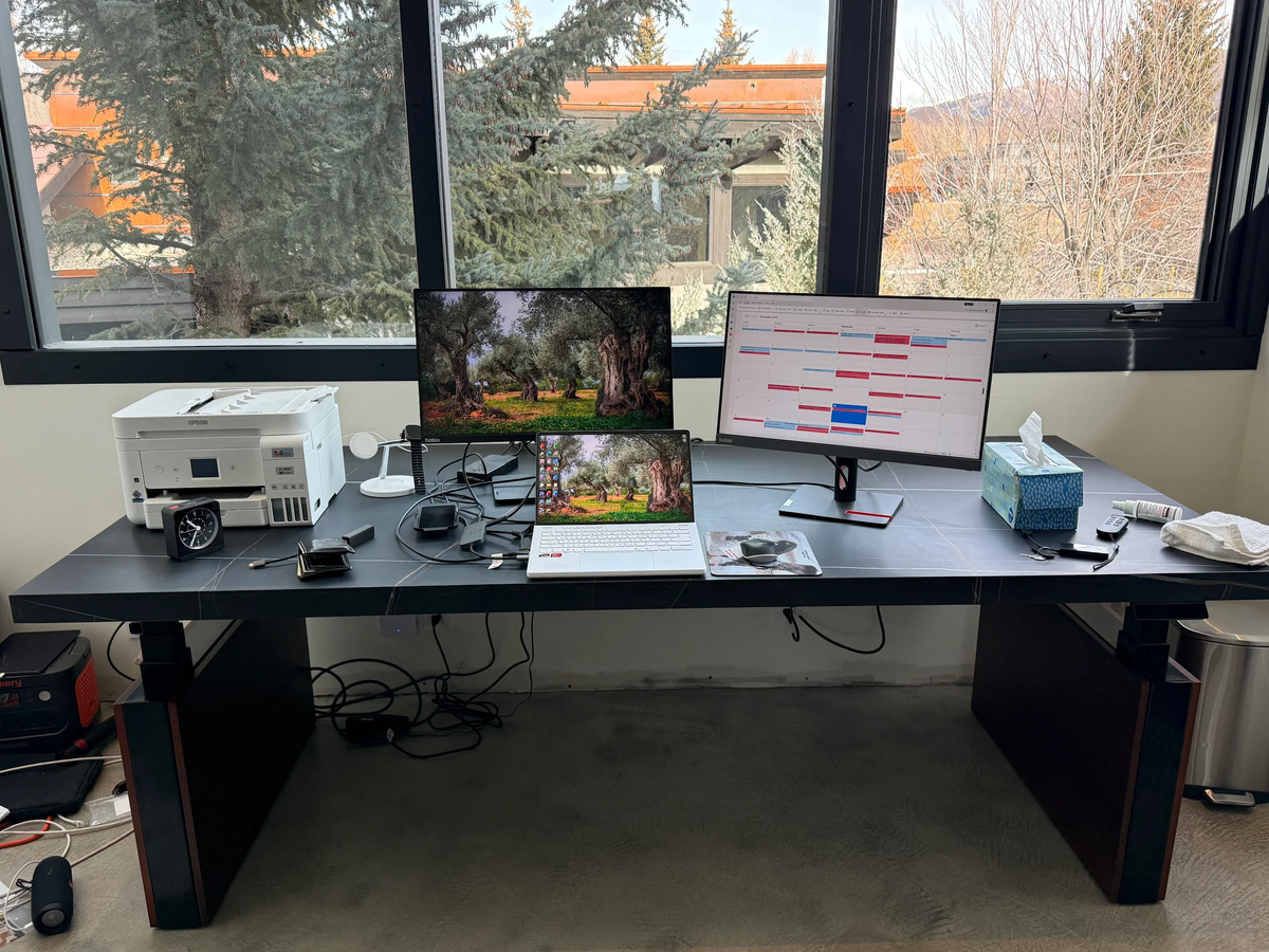 Eureka Ergonomic Business