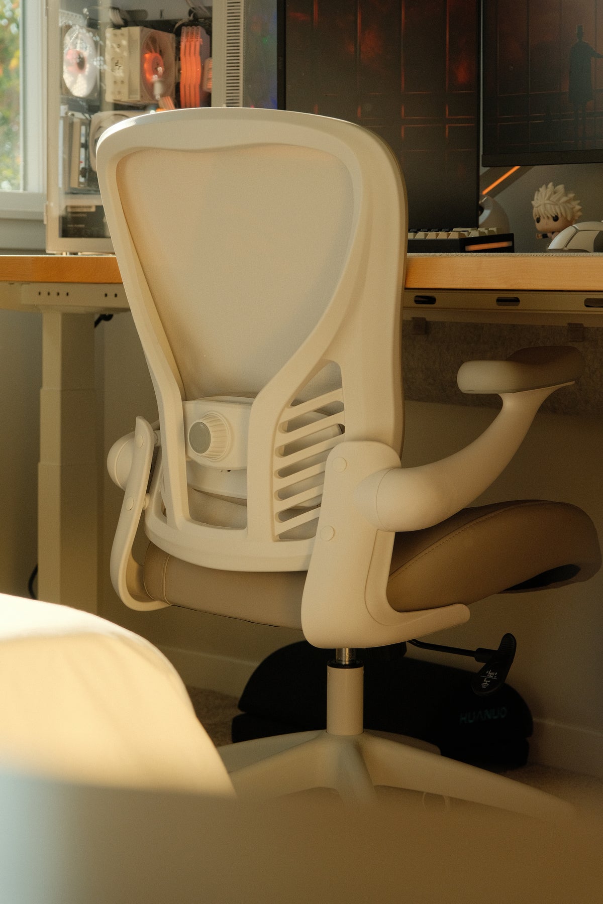 Eureka Ergonomic Business