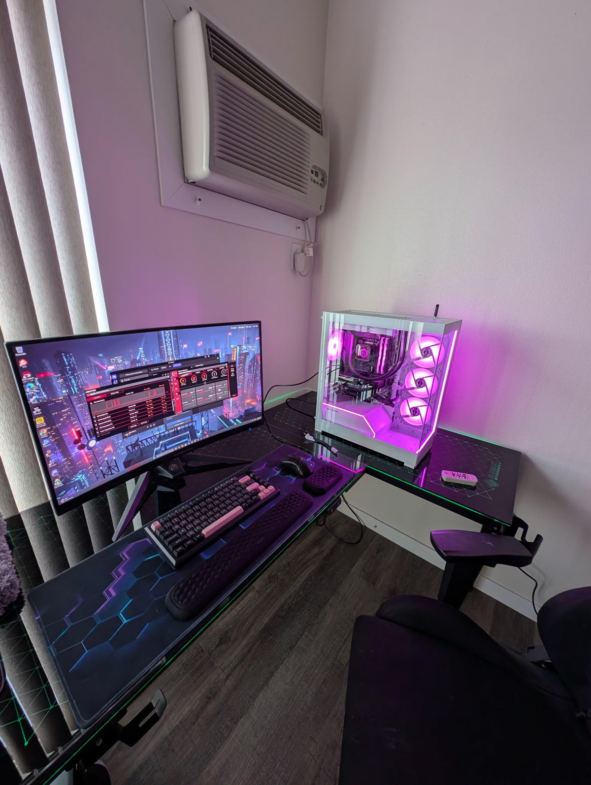 Eureka Ergonomic Business