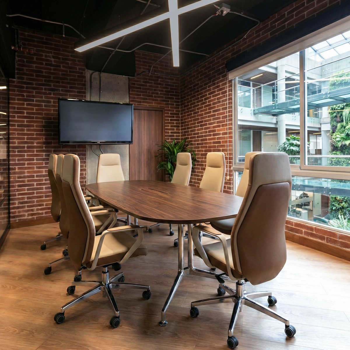 Eureka Ergonomic Business